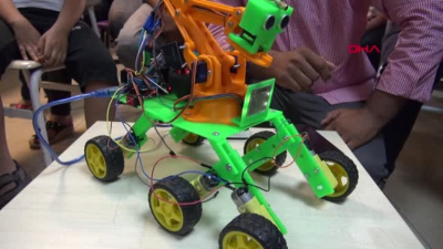 Dört İşlem Çözebilen Urfalı Robot